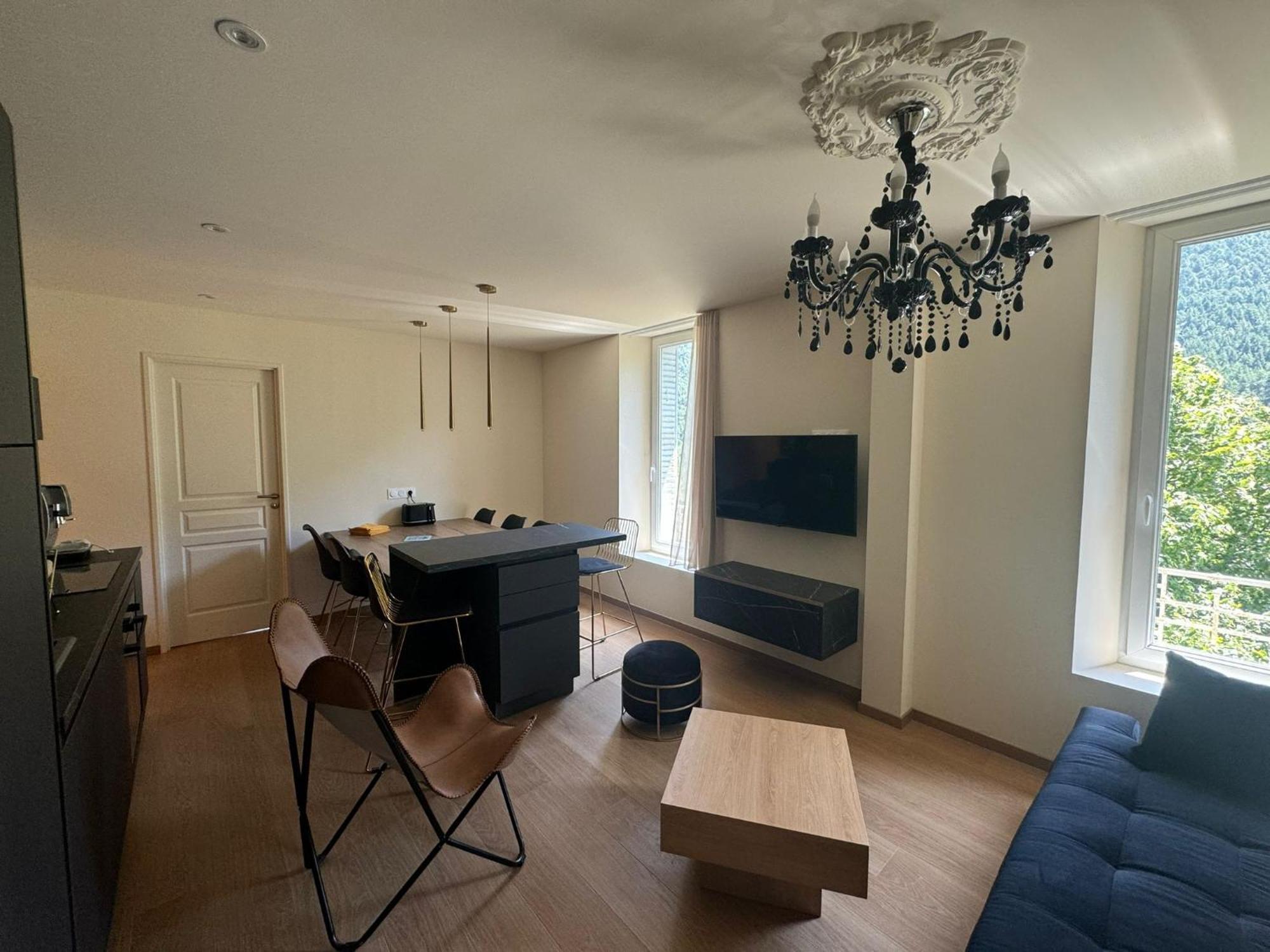 Appartements Confortables Avec Vue Montagne - Residence Villa Belle Fleur Château-Ville-Vieille Exteriér fotografie