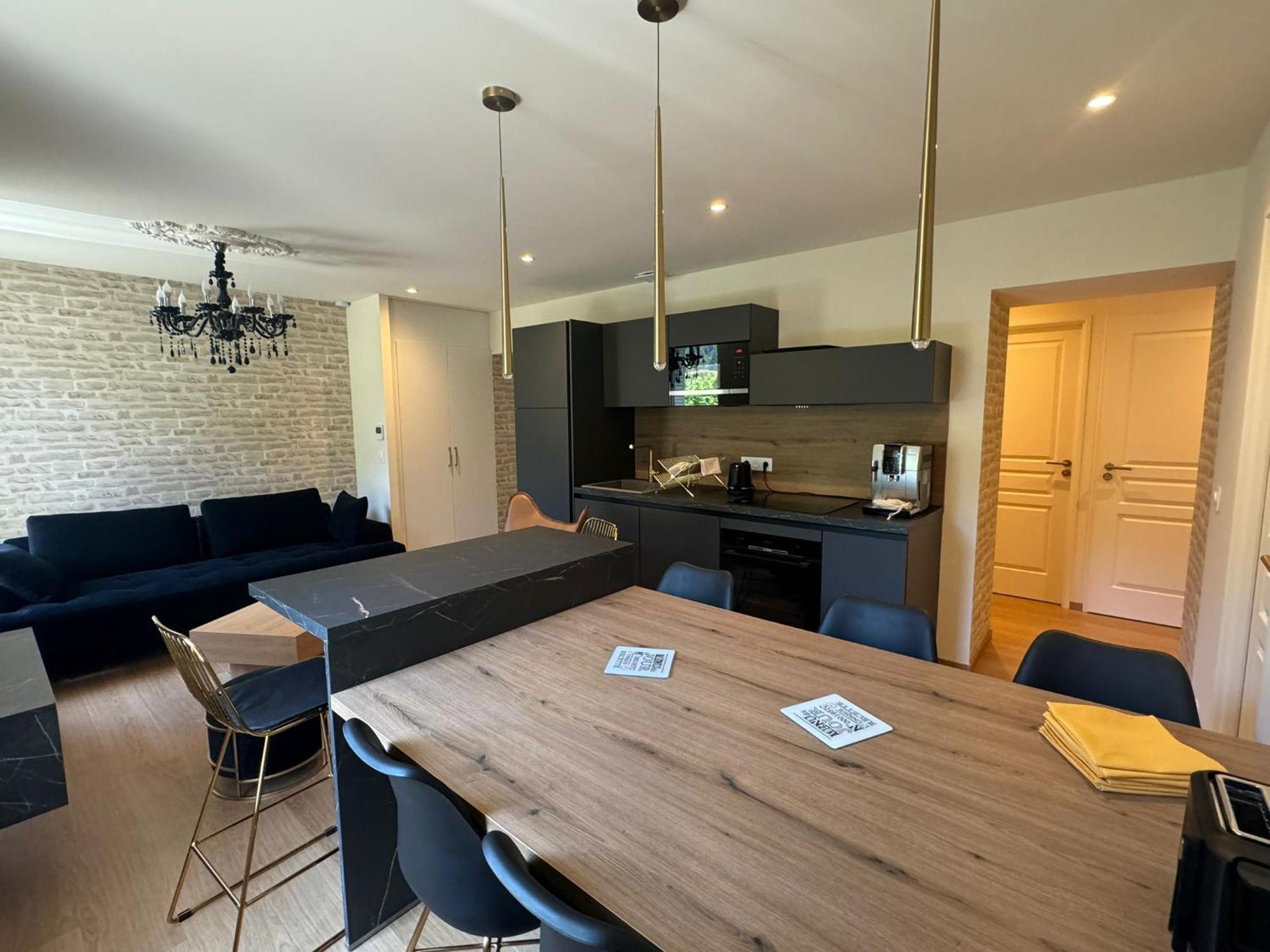 Appartements Confortables Avec Vue Montagne - Residence Villa Belle Fleur Château-Ville-Vieille Exteriér fotografie