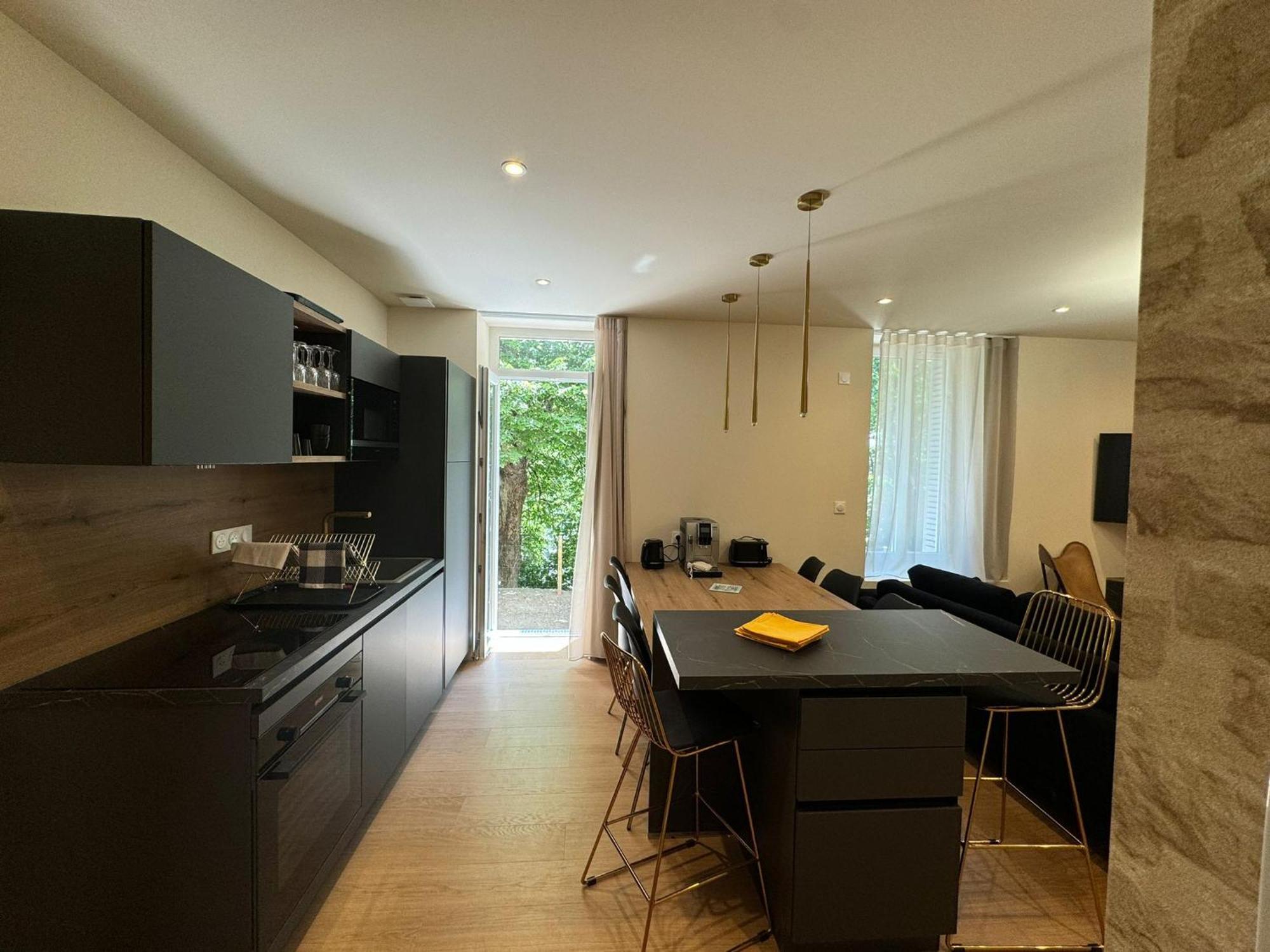 Appartements Confortables Avec Vue Montagne - Residence Villa Belle Fleur Château-Ville-Vieille Exteriér fotografie