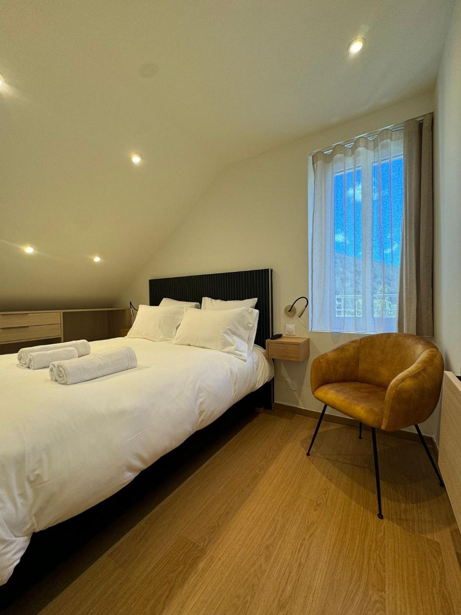 Appartements Confortables Avec Vue Montagne - Residence Villa Belle Fleur Château-Ville-Vieille Exteriér fotografie