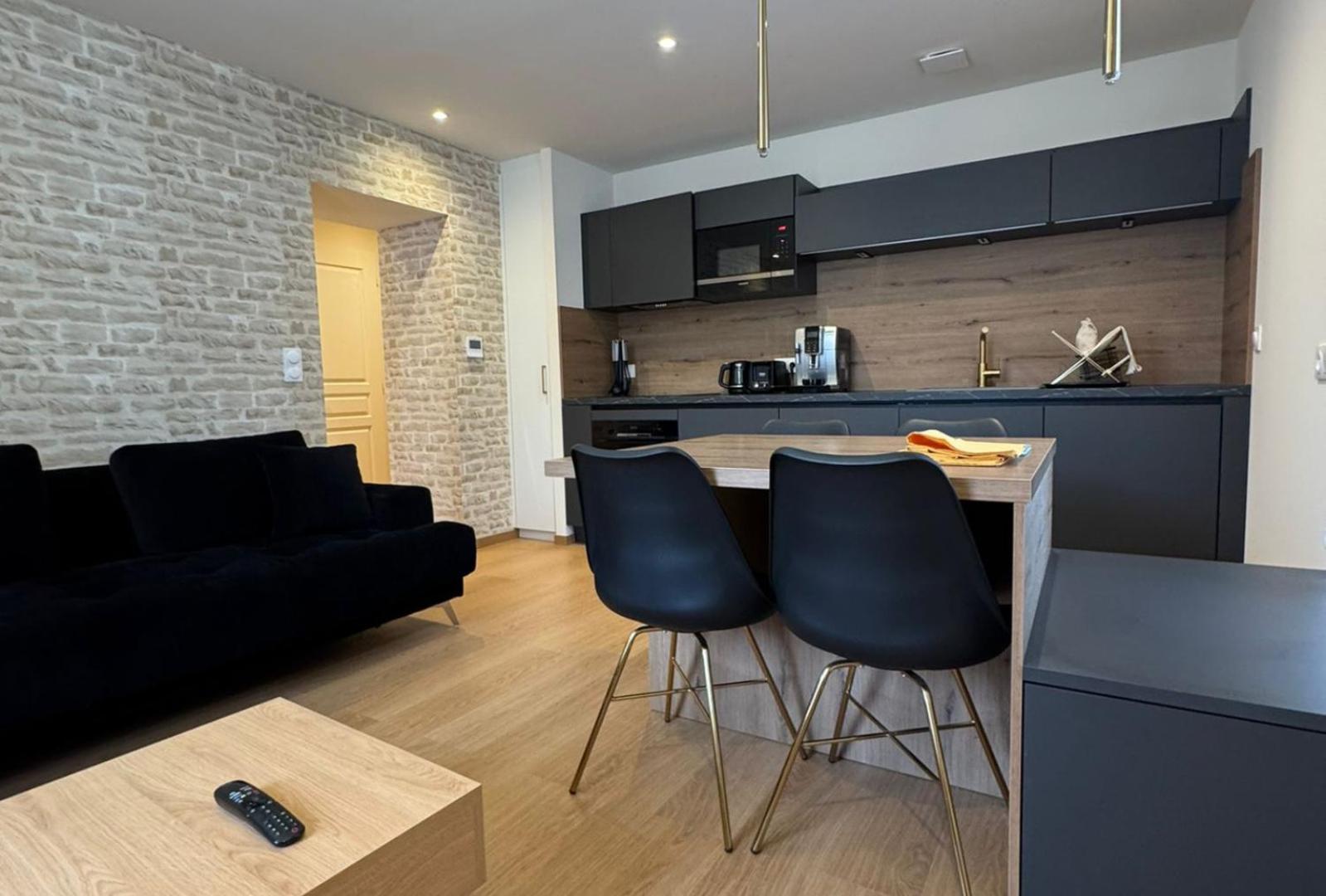 Appartements Confortables Avec Vue Montagne - Residence Villa Belle Fleur Château-Ville-Vieille Exteriér fotografie